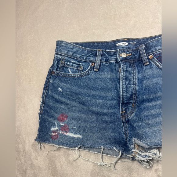 Old Navy 100% Cotton Cut Off Distressed Embroidered Denim Blue Jean Shorts 10 - Picture 2 of 15